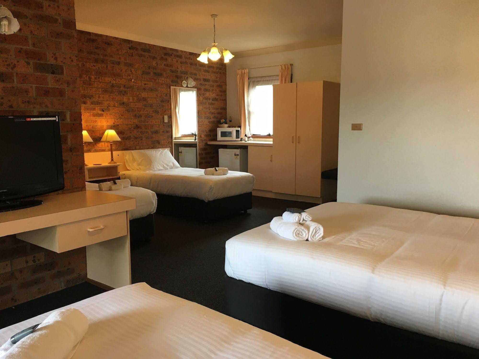 Bega Downs Motor Inn المظهر الخارجي الصورة